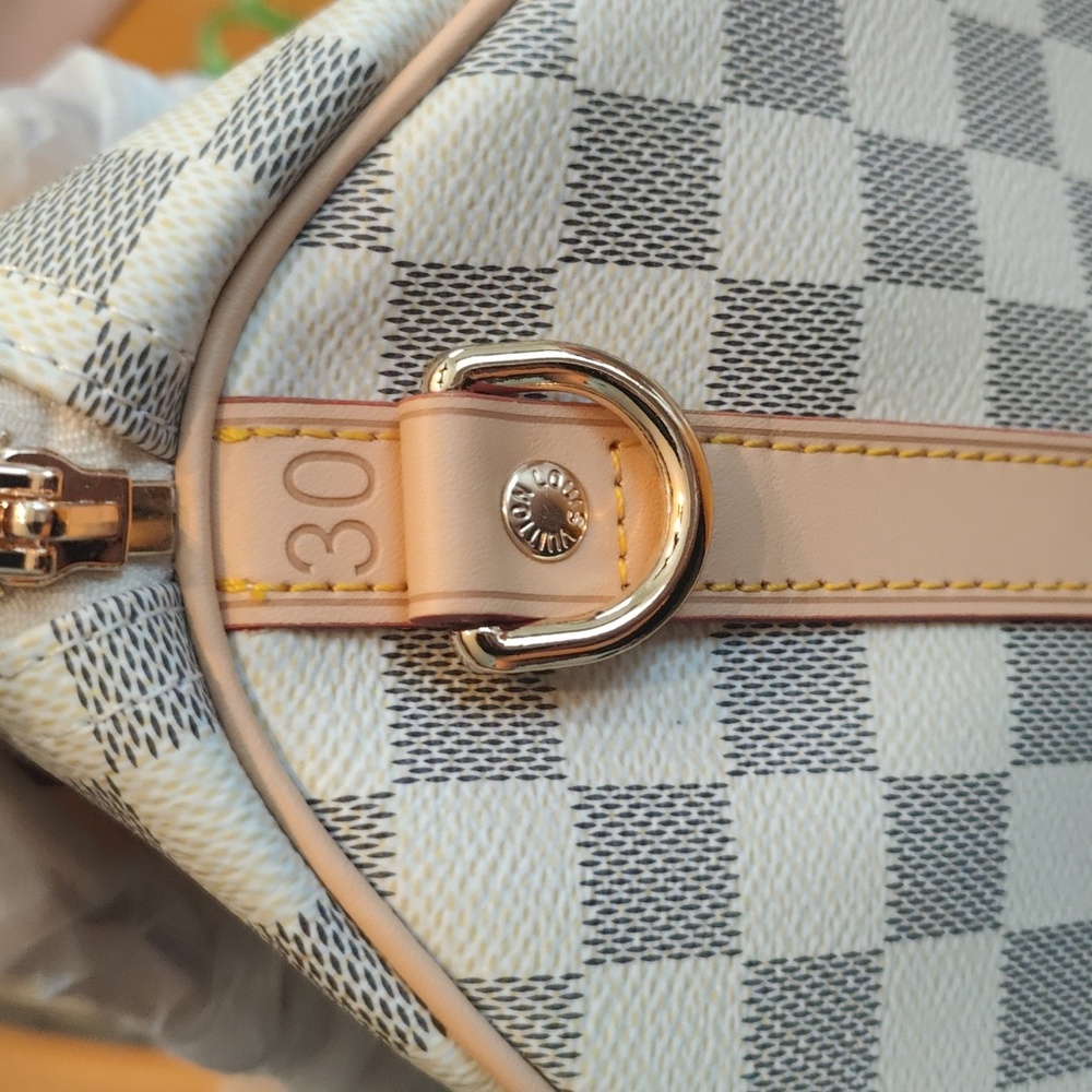Cheakered Bag - Picture 6 of 17